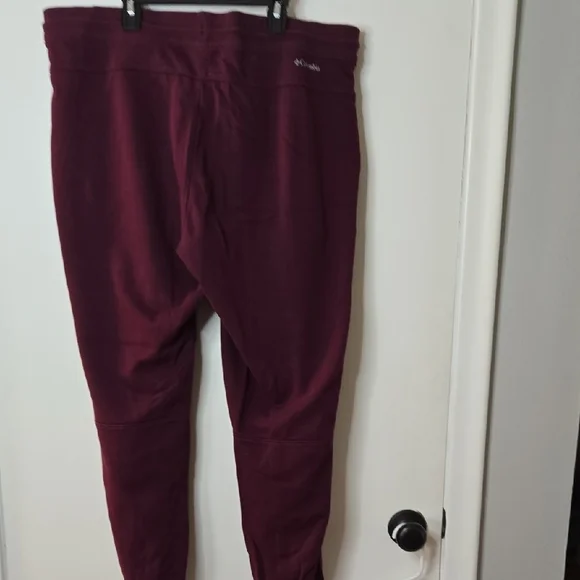 Columbia Maroon Sweatpant Joggers - Picture 5 of 7